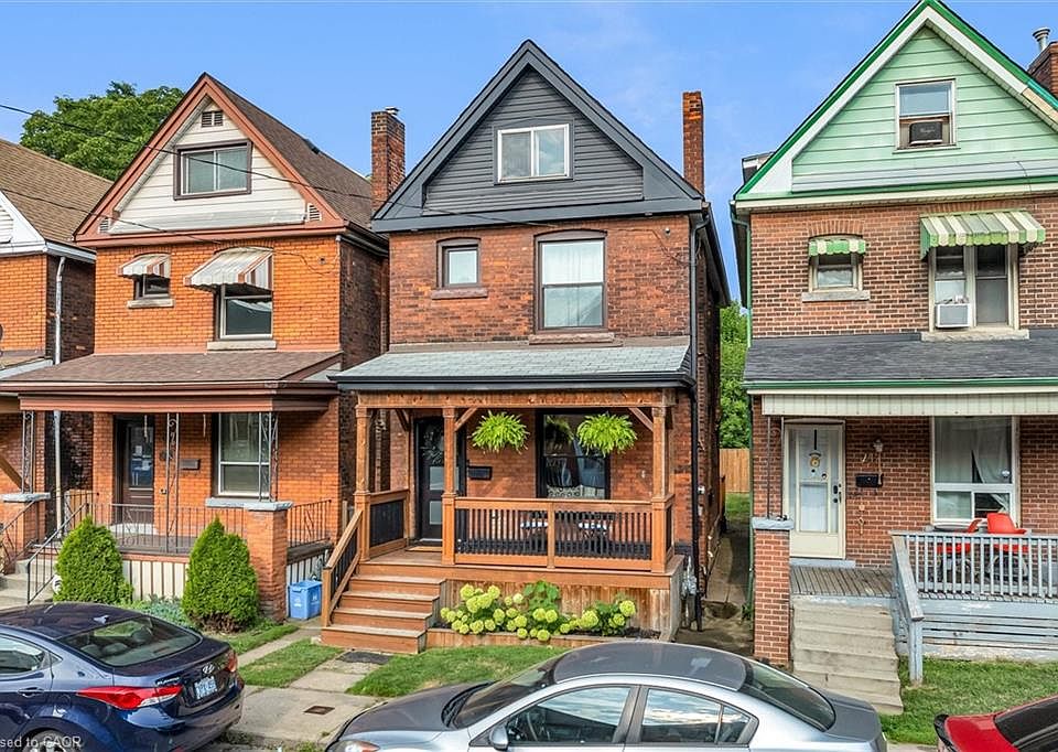 1st image of 39 Fairleigh Ave N