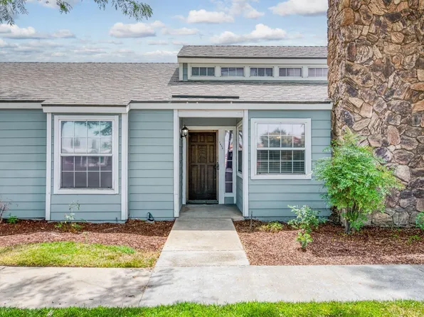 1456 Plymouth Rock Way, Clovis, CA 93612