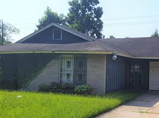 5866 Reed Rd, Houston, TX 77033