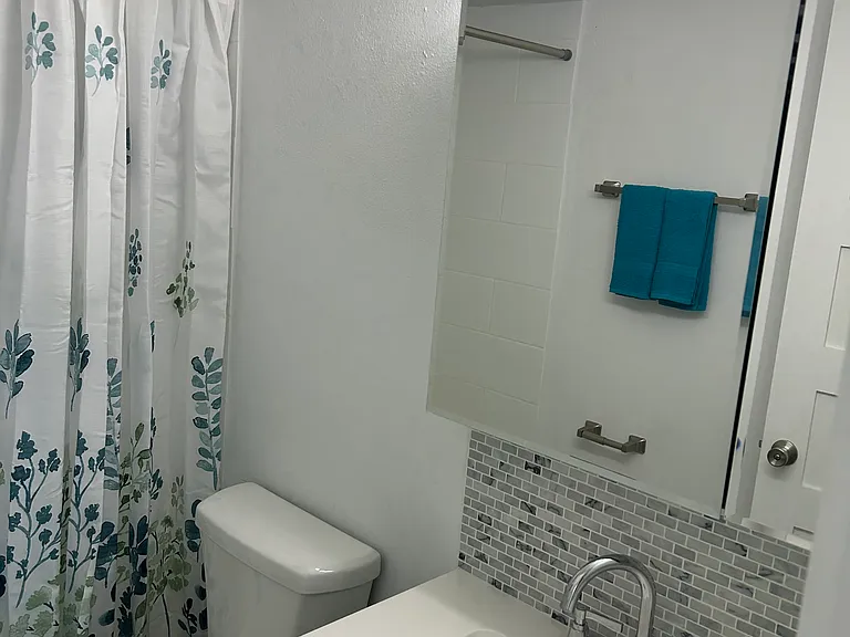 217 Anderson Ln #B — Photo 3