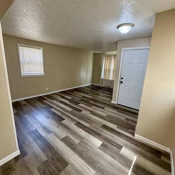 112 N Clover Ave #112 — Photo 2