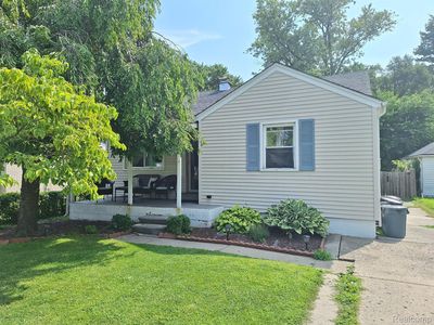 12100 Camden St, Livonia, MI, 48150