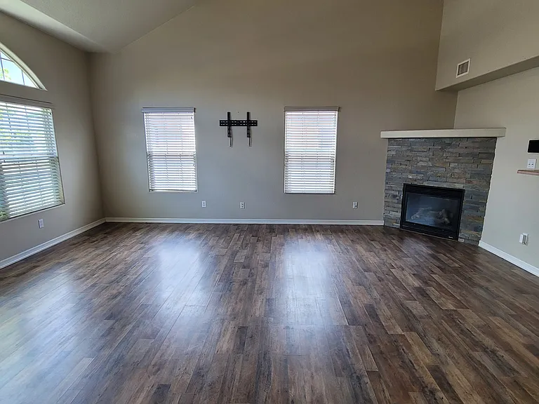2432 Jack Creek Rd — Photo 20