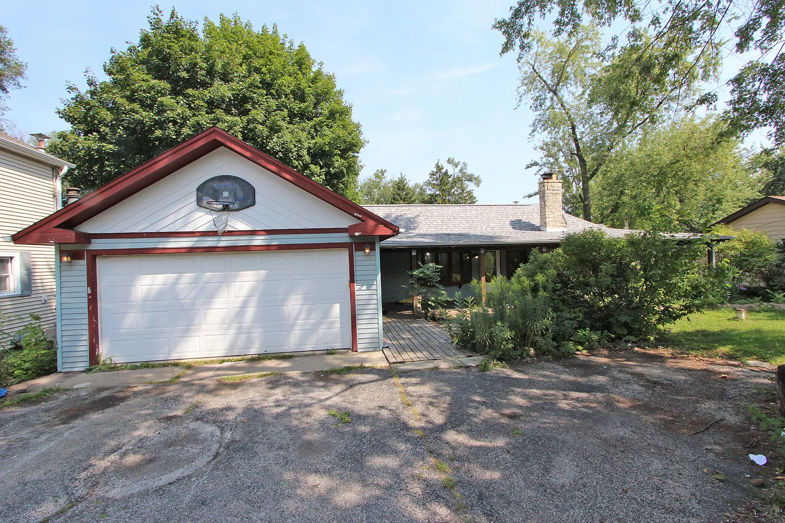 23717 N Quentin Rd photo 1