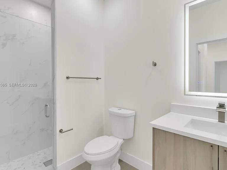 1827 Embers Pkwy W — Photo 11