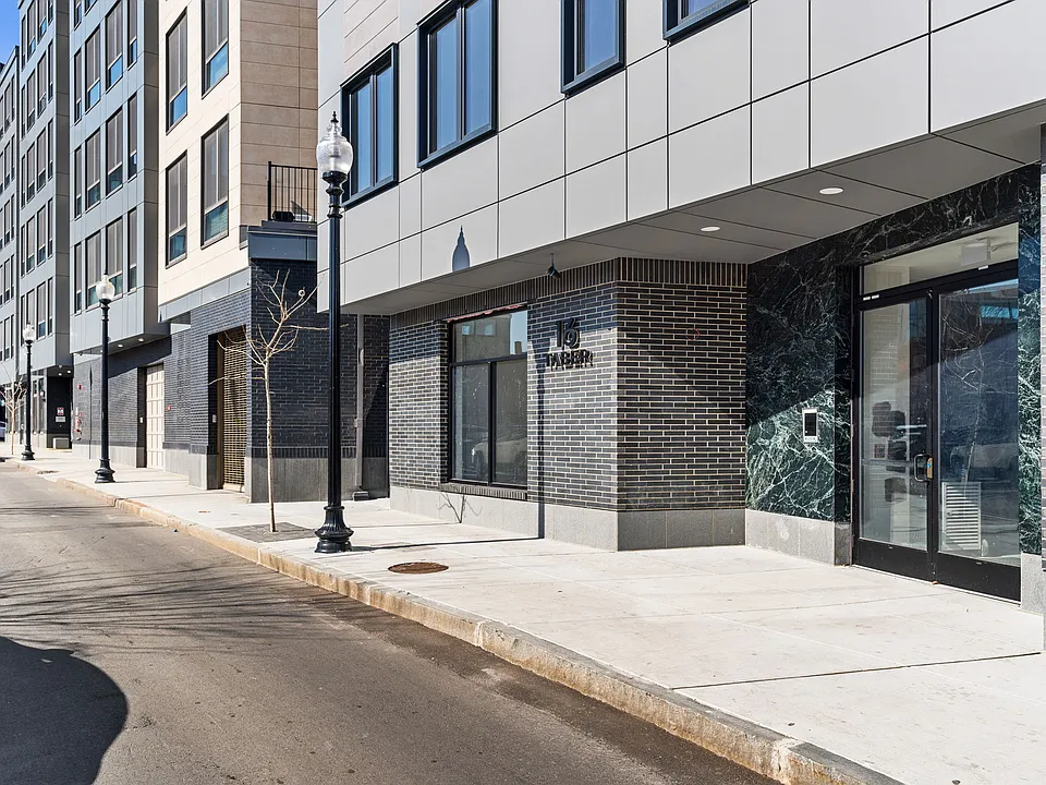 16 Taber St #203