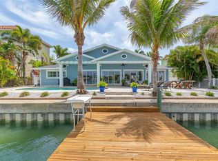 10 Winston Dr, Belleair, FL 33756
