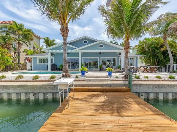 10 Winston Dr, Belleair, FL 33756