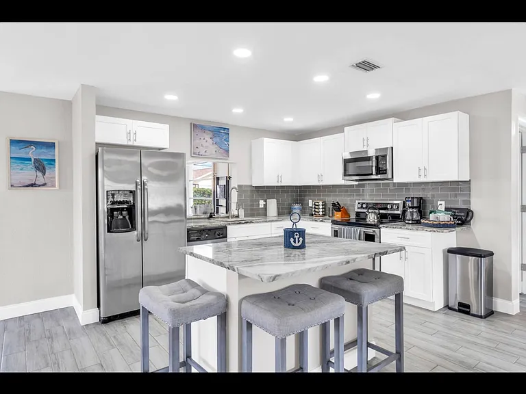 1731 Coral Point Dr — Photo 8