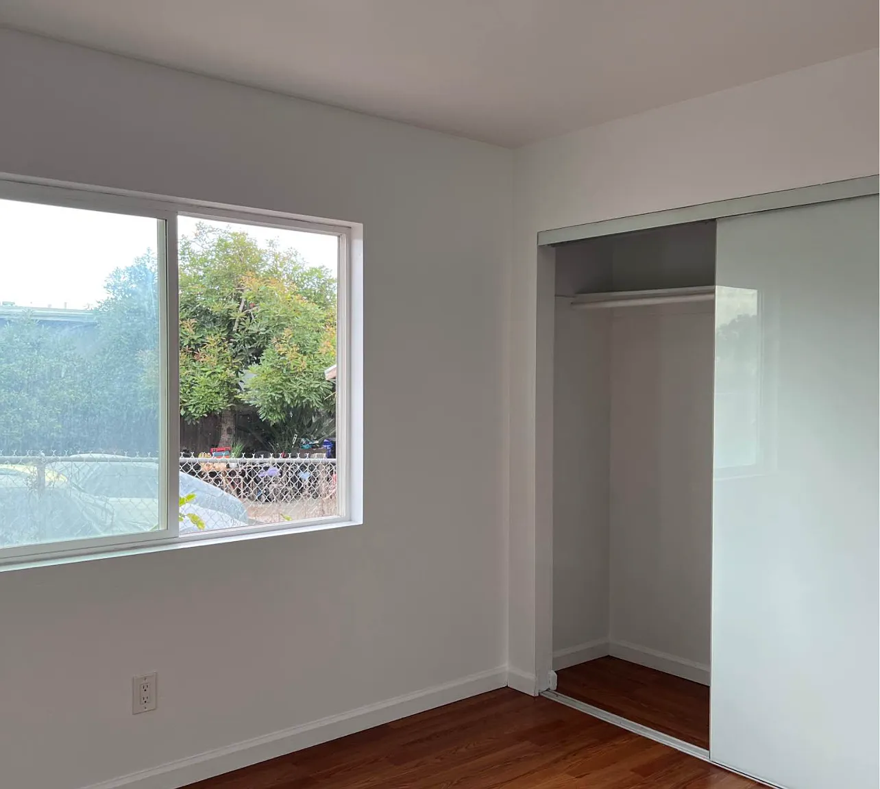3 bed, 1300 sqft, $3,800 — Photo 4