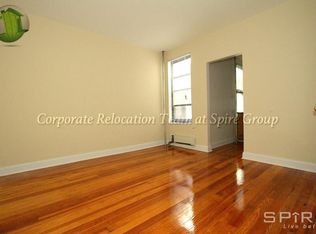 3018 43rd St APT 011, Astoria, NY 11103