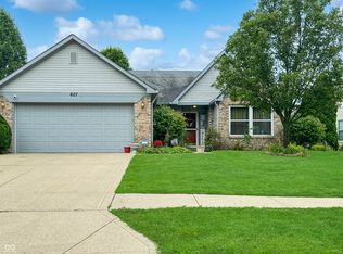 627 Hunting Creek Dr, Greenwood, IN 46142