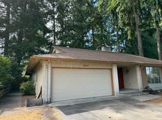 1901 164th Ave NE, Bellevue, WA 98008