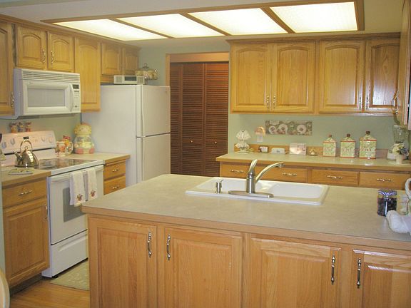 Remodeled sunny kitchen