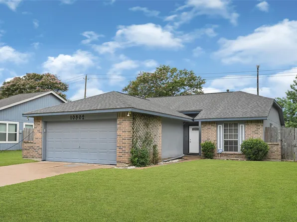 10802 Forest Leaf Dr, Sugar Land, TX 77498