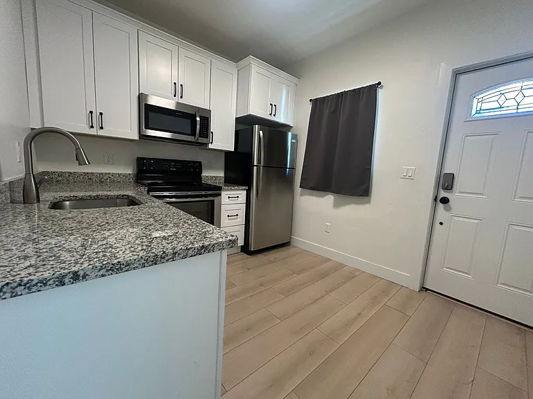 343 E Coatsville Ave — Photo 1