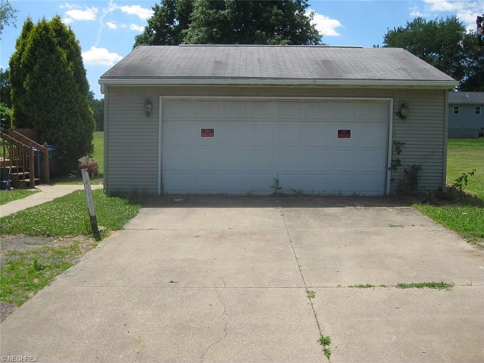 1st image of 371 Frisby Ave