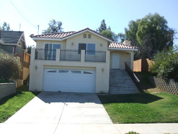 2nd image of 3824 Ridge Rd