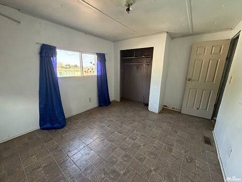 4th image of 205 Weatherford St