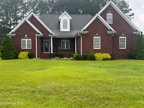 315 Hunters Creek Drive, Goldsboro, NC 27534