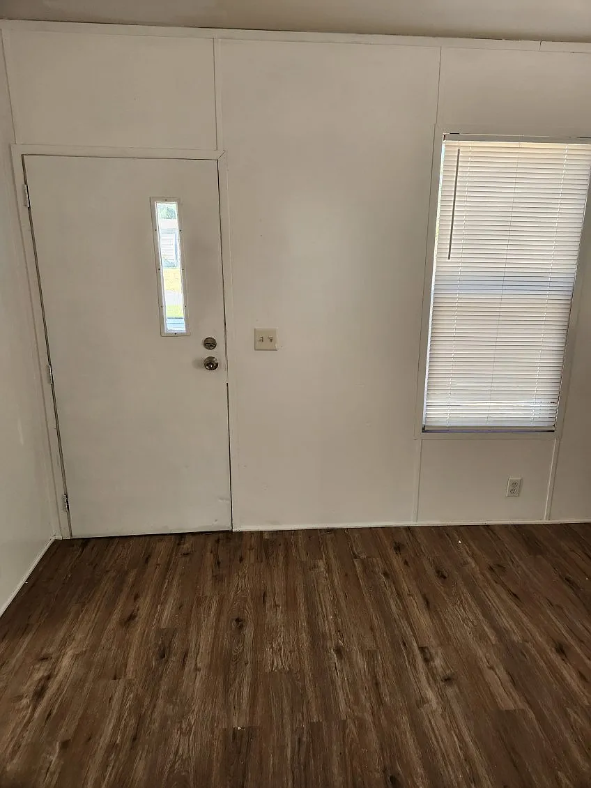 2 bed, 700 sqft, $900 — Photo 4