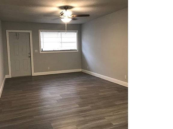 2nd image of 125 SW 11th Ave APT B