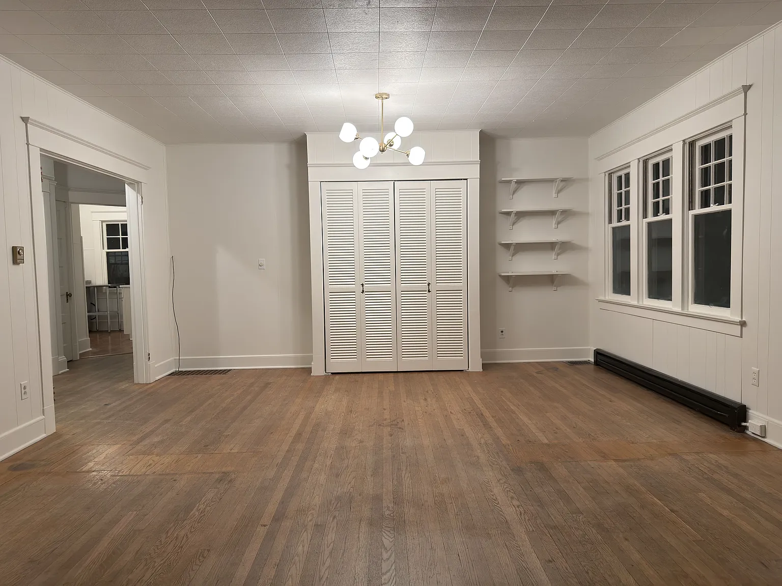 2 bed, 2200 sqft, $3,400 — Photo 3