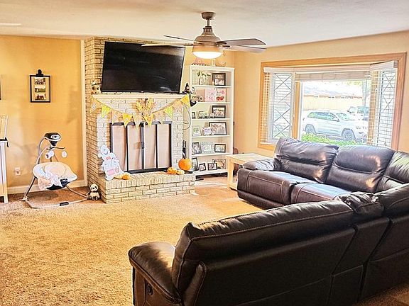 4th image of 125 Benzell Dr