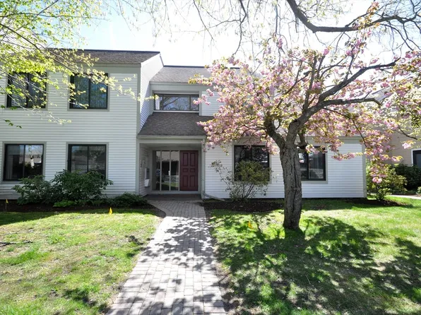 6 Concord Greene Unit 5, Concord, MA 01742