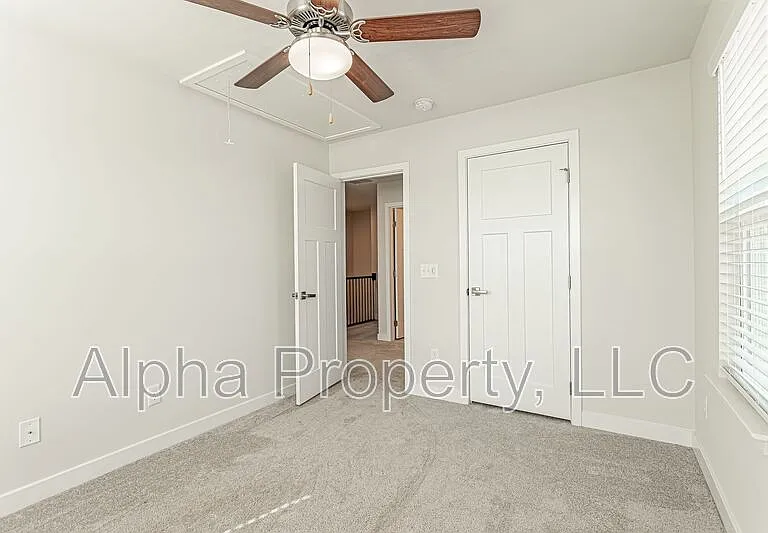 300 Huntingdale Pl — Photo 13
