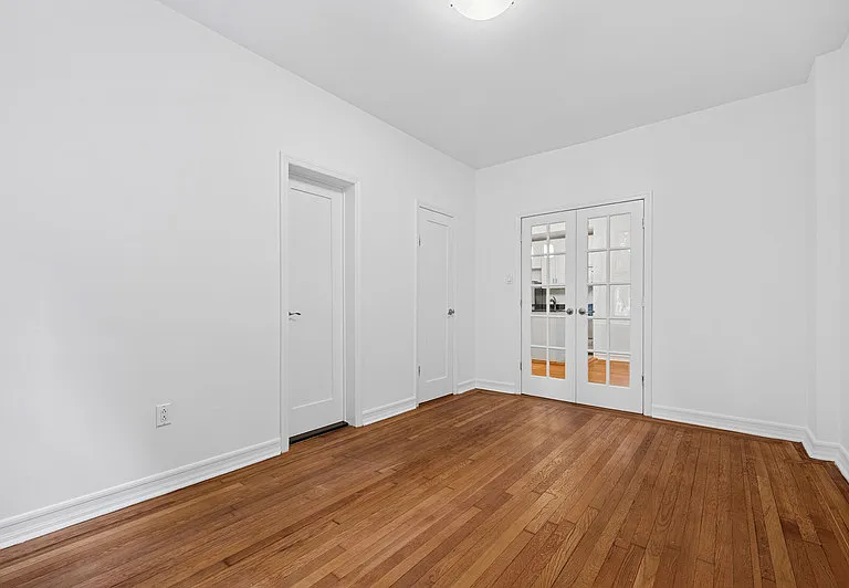 347 W 55th St #2F — Photo 6