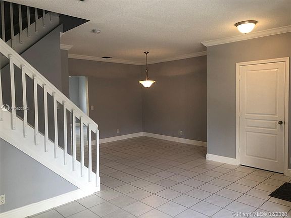 5th image of 6012 Lombard Ct #6012