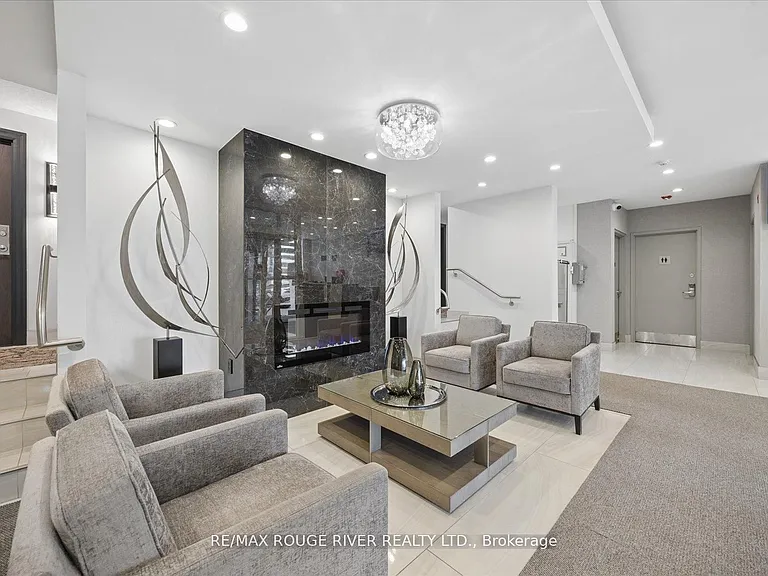 340 Watson St W #305 — Photo 19