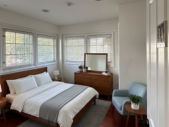 3rd image of 2673 Menlo Ave APT 1