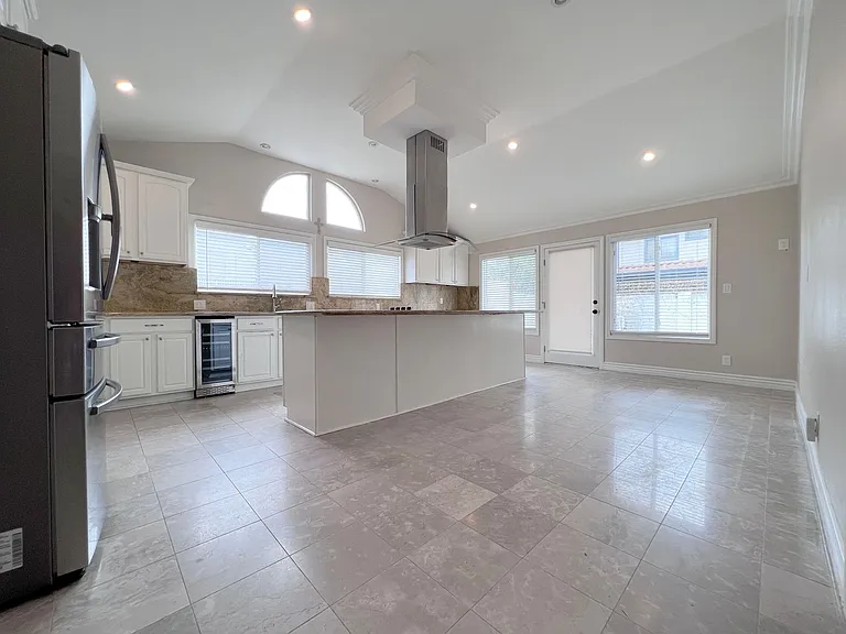 9362 Leilani Dr — Photo 10