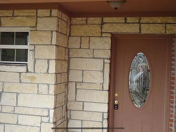 4th image of 801 Jean Ray Ct