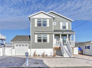 32 Barry Ln, Manahawkin, NJ 08050