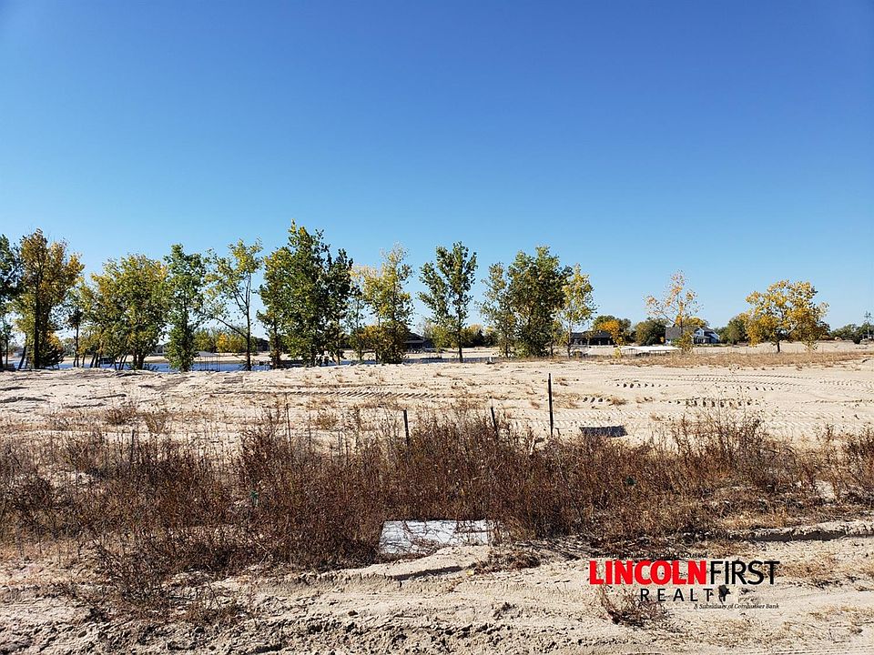 2nd image of 601 Bald Eagle Blvd