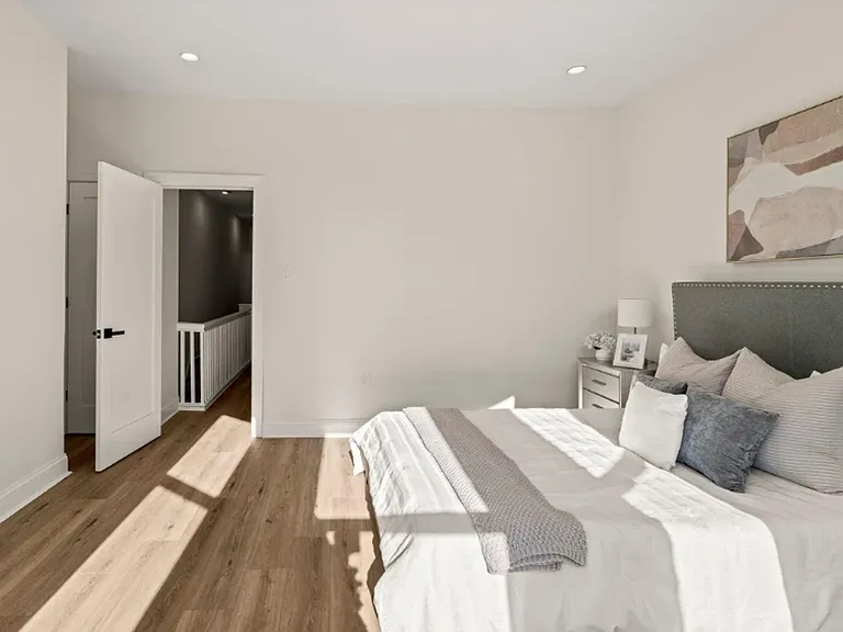 2921 W Oxford St — Photo 15