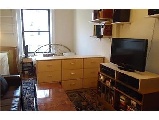 Rented by Douglas Elliman | media 42