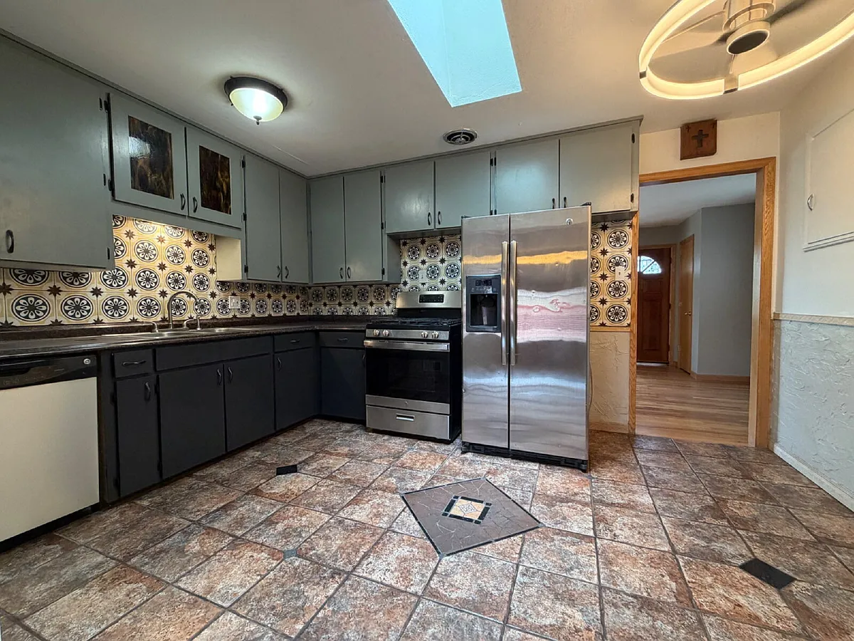 Building Photo - 45 S Zenobia St