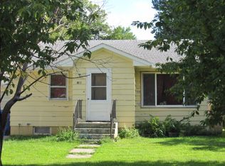 105 W Grant St, Clark, SD 57225
