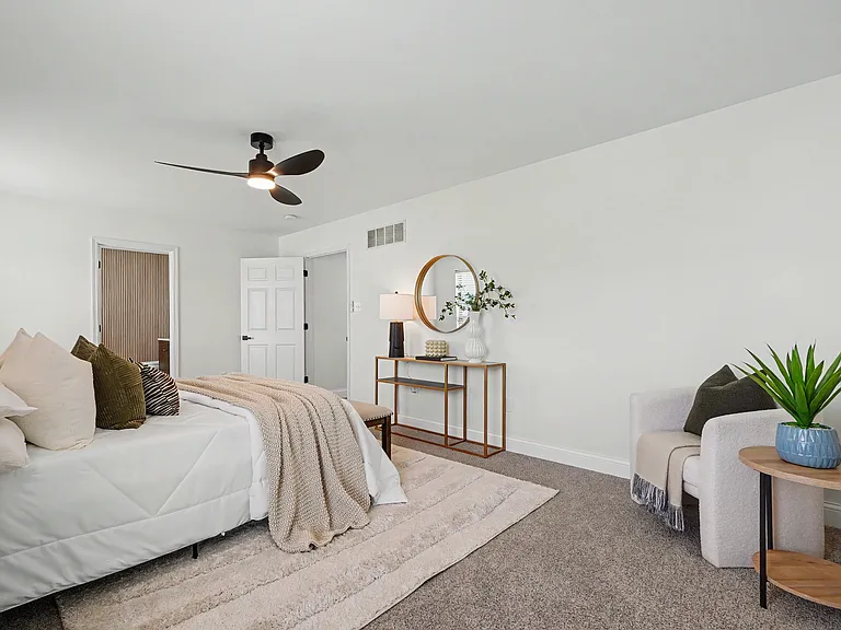 8003 Knights Crossing Dr — Photo 18