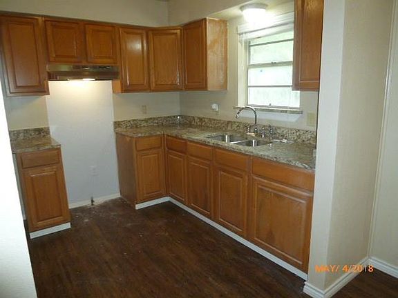 4th image of 509 Harrelson Dr