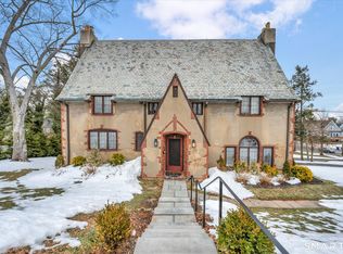 6 West Hill Drive, West Hartford, CT 06119