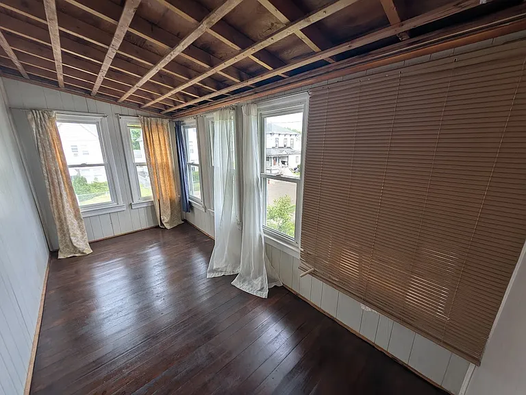 23 Rutherford St #2 — Photo 10