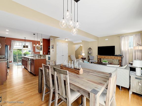 Dining/Kitchen