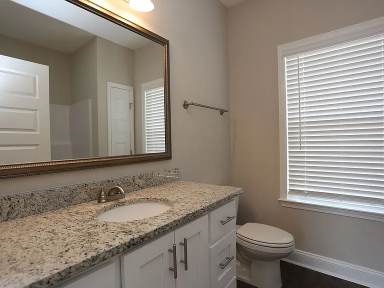 115 Avalon Trce — Photo 10