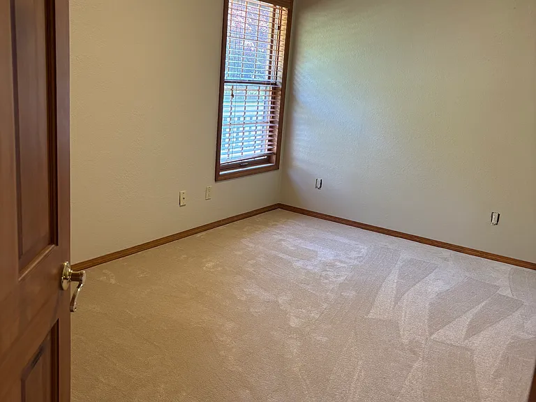 598 Winter Creek Ln — Photo 18