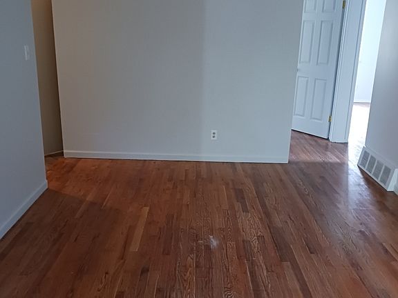 4th image of 2216 Obrien Rd